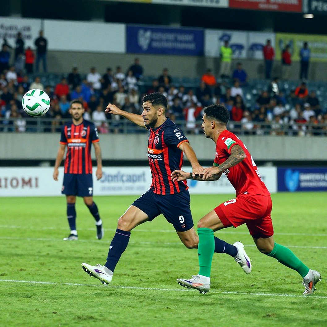 Bóng đá Việt Nam và vùng tối dữ liệu: V.League phân tích bằng cảm hứng thay vì bằng chứng Bóng đá Việt Nam và vùng tối dữ liệu: V.League phân tích bằng cảm hứng thay vì bằng chứng