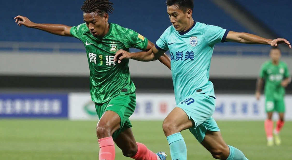 Bóng đá Việt Nam và vùng tối dữ liệu: V.League phân tích bằng cảm hứng thay vì bằng chứng Bóng đá Việt Nam và vùng tối dữ liệu: V.League phân tích bằng cảm hứng thay vì bằng chứng