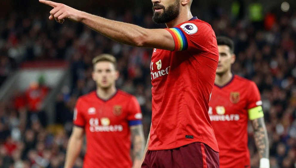 Son Heung-min rời Tottenham: mười năm, một chiếc cúp, và cái giá thật của tuổi ba mươi ba Son Heung-min rời Tottenham: mười năm, một chiếc cúp, và cái giá thật của tuổi ba mươi ba
