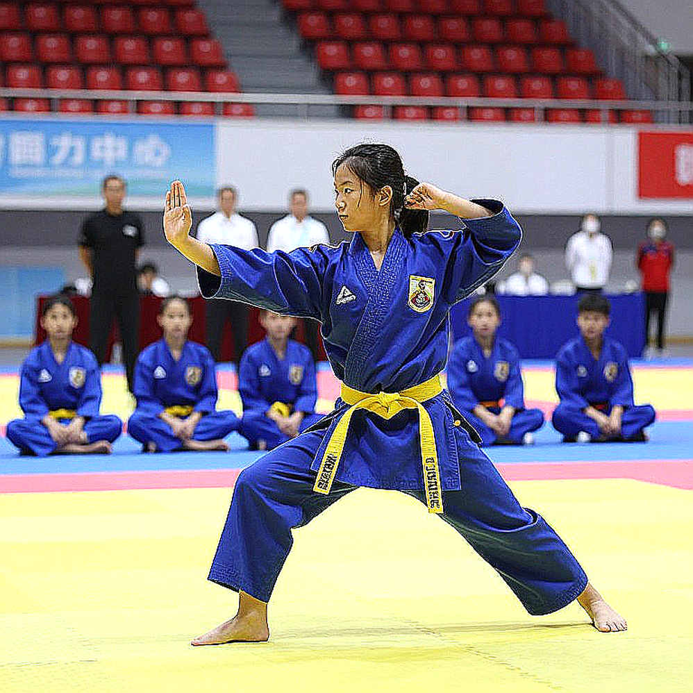 Bất bại 16-0 vẫn không có hợp đồng mới: UFC và bài toán giá trị của Farid Basharat