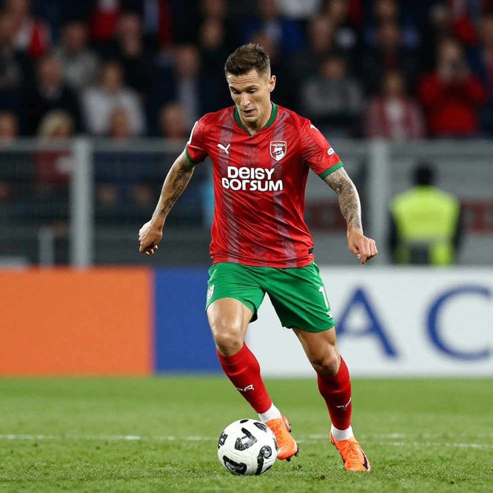 Tuyển nữ Anh chốt danh sách play-off World Cup: Toone và Kelly vắng mặt, Lexi Potter lần đầu được gọi