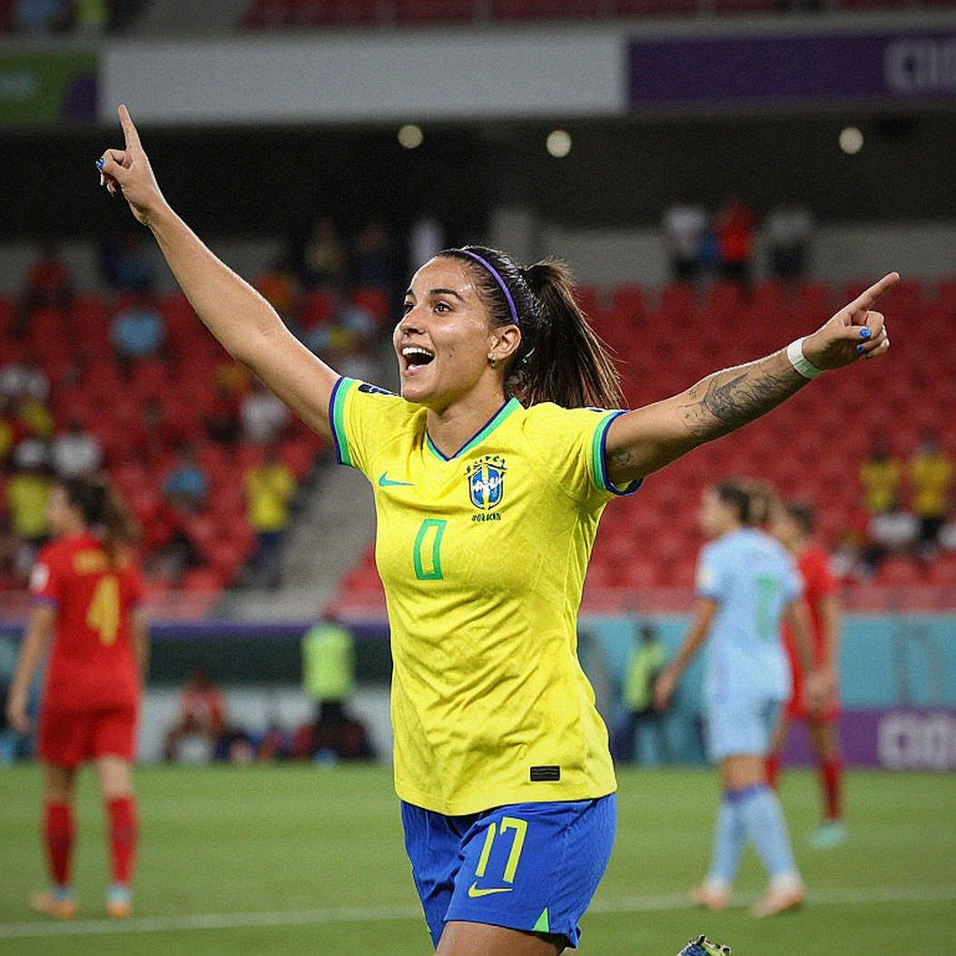 Tuyển nữ Anh chốt danh sách play-off World Cup: Toone và Kelly vắng mặt, Lexi Potter lần đầu được gọi Tuyển nữ Anh chốt danh sách play-off World Cup: Toone và Kelly vắng mặt, Lexi Potter lần đầu được gọi