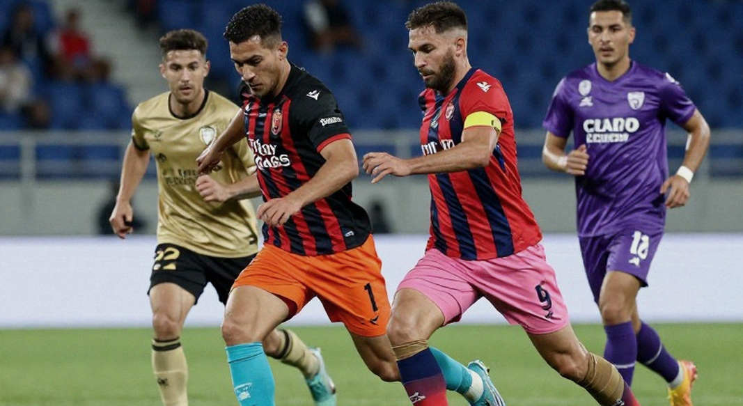 Trabzonspor tập rondo trước derby Biển Đen: Sáu dòng báo cáo và những gì Thomas Reis cố tình không kể
