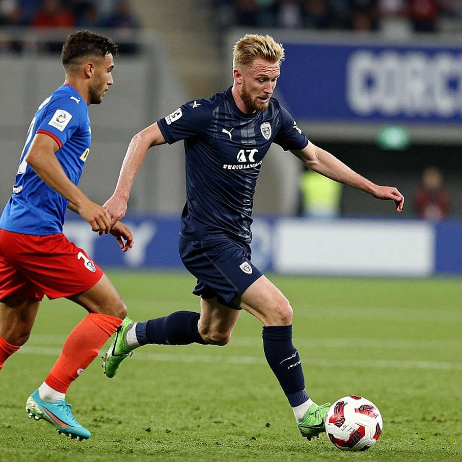 Cú đá phút 90+ vào Ødegaard, 115 cáo buộc của Man City và những sự thật cần được kiểm chứng
