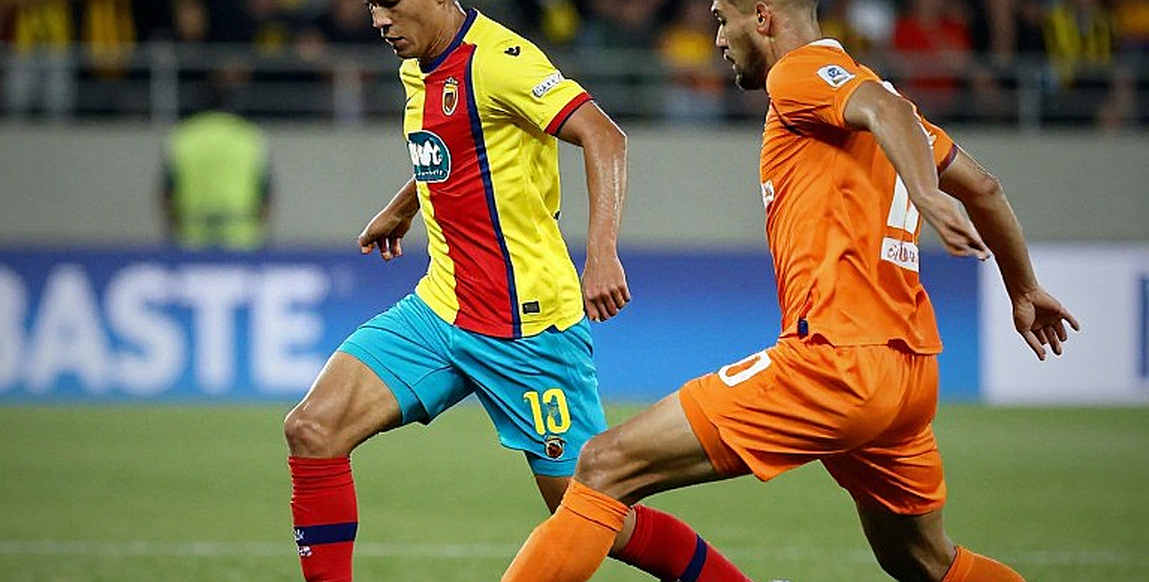 Hà Nội FC 1-4 SL Nghệ An: Khi đồng tiền im lặng trên sân Hàng Đẫy Hà Nội FC 1-4 SL Nghệ An: Khi đồng tiền im lặng trên sân Hàng Đẫy
