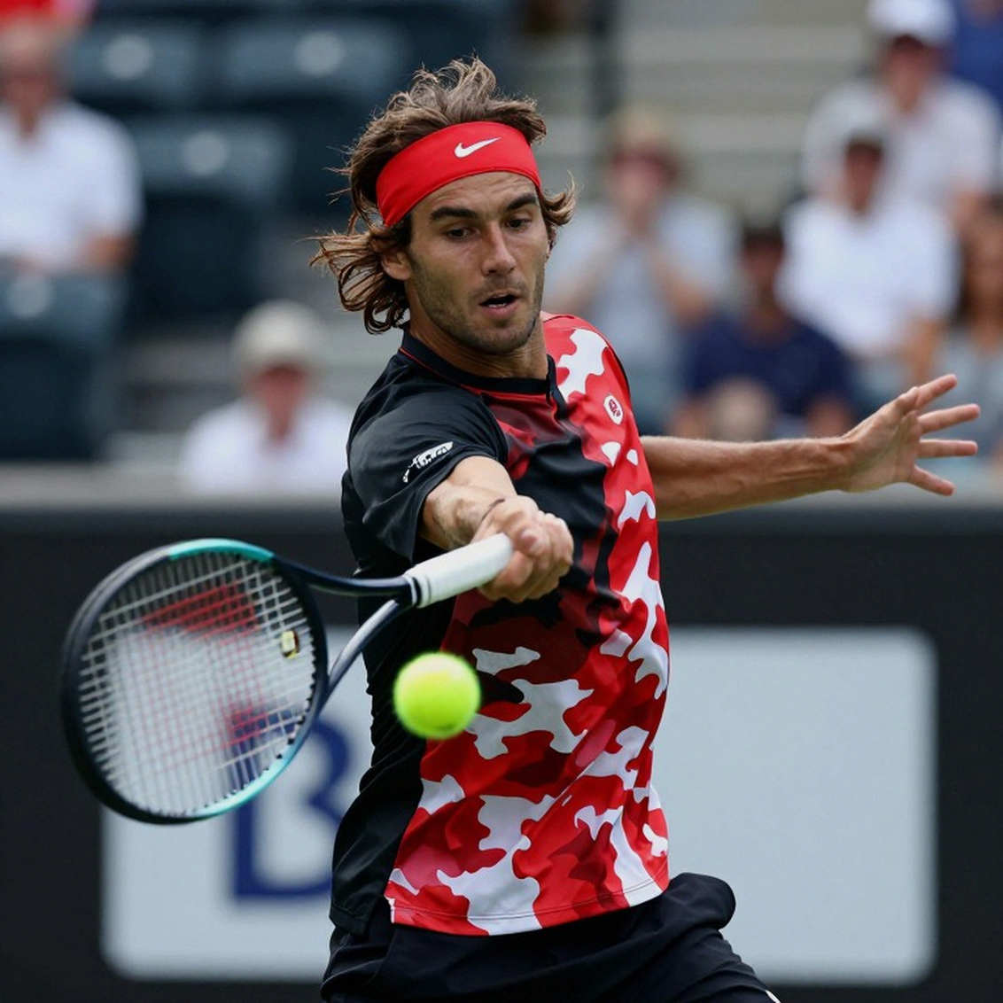 Alcaraz and the Serve He Is Deliberately Dismantling on a Chaotic Japan Open Day Alcaraz and the Serve He Is Deliberately Dismantling on a Chaotic Japan Open Day