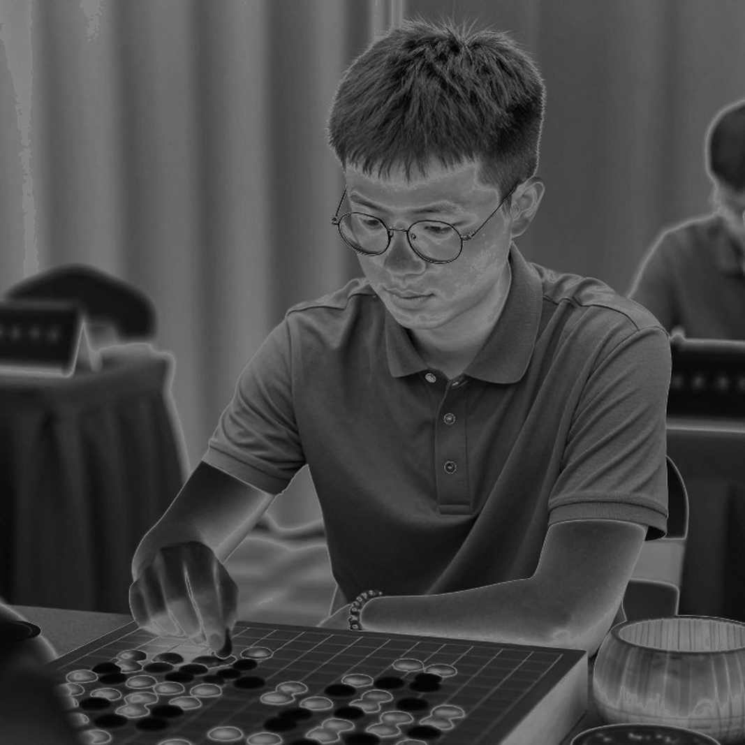 Egon Mattaaq: Cái tên không xuất hiện trên bàn cờ và cuộc hồi sinh khai cuộc Scotch